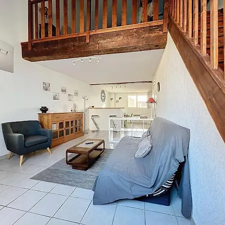 Spacieux 2 Pieces En Duplex Apartment *